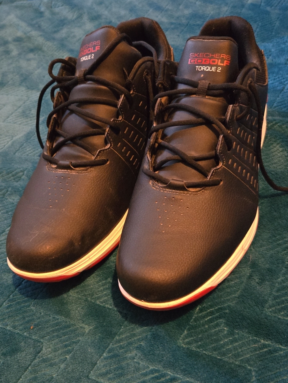 Skechers Men's Black Athletic Golf Shoes with Red Accent